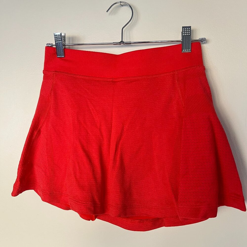 Red lululemon Skirt Size 6